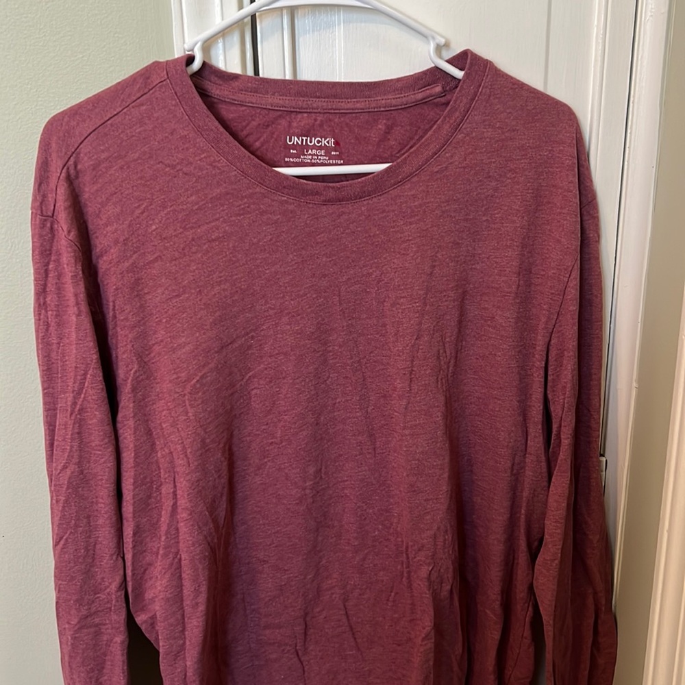 Untuckit long sleeve t shirt